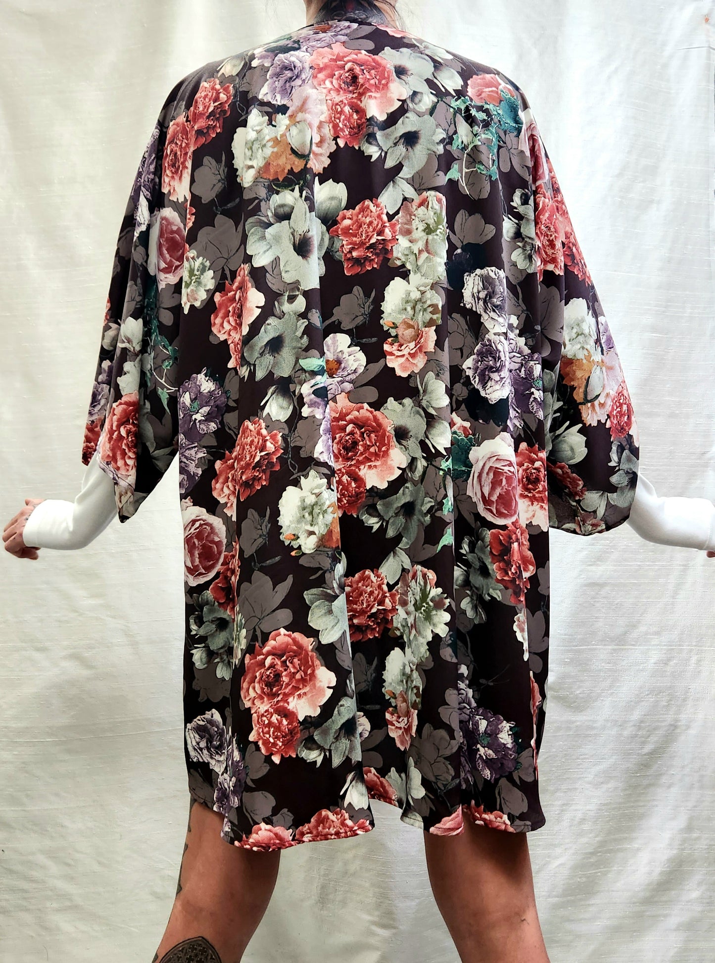 Kimono - Mid length (floral)