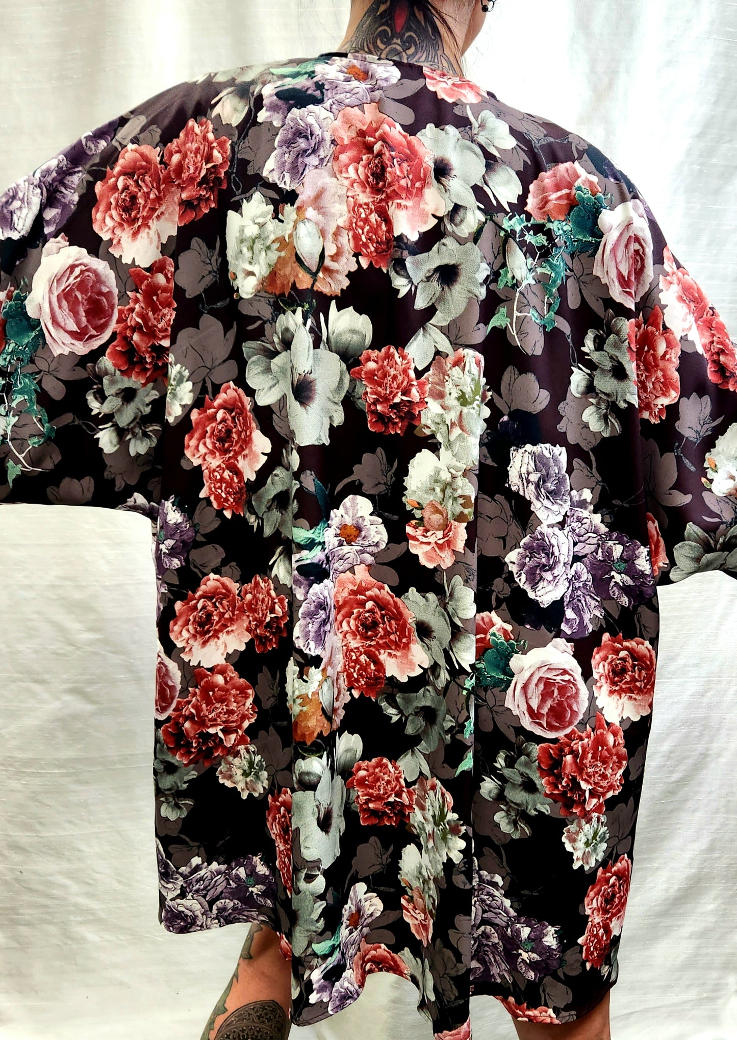 Kimono - Mid length (floral)