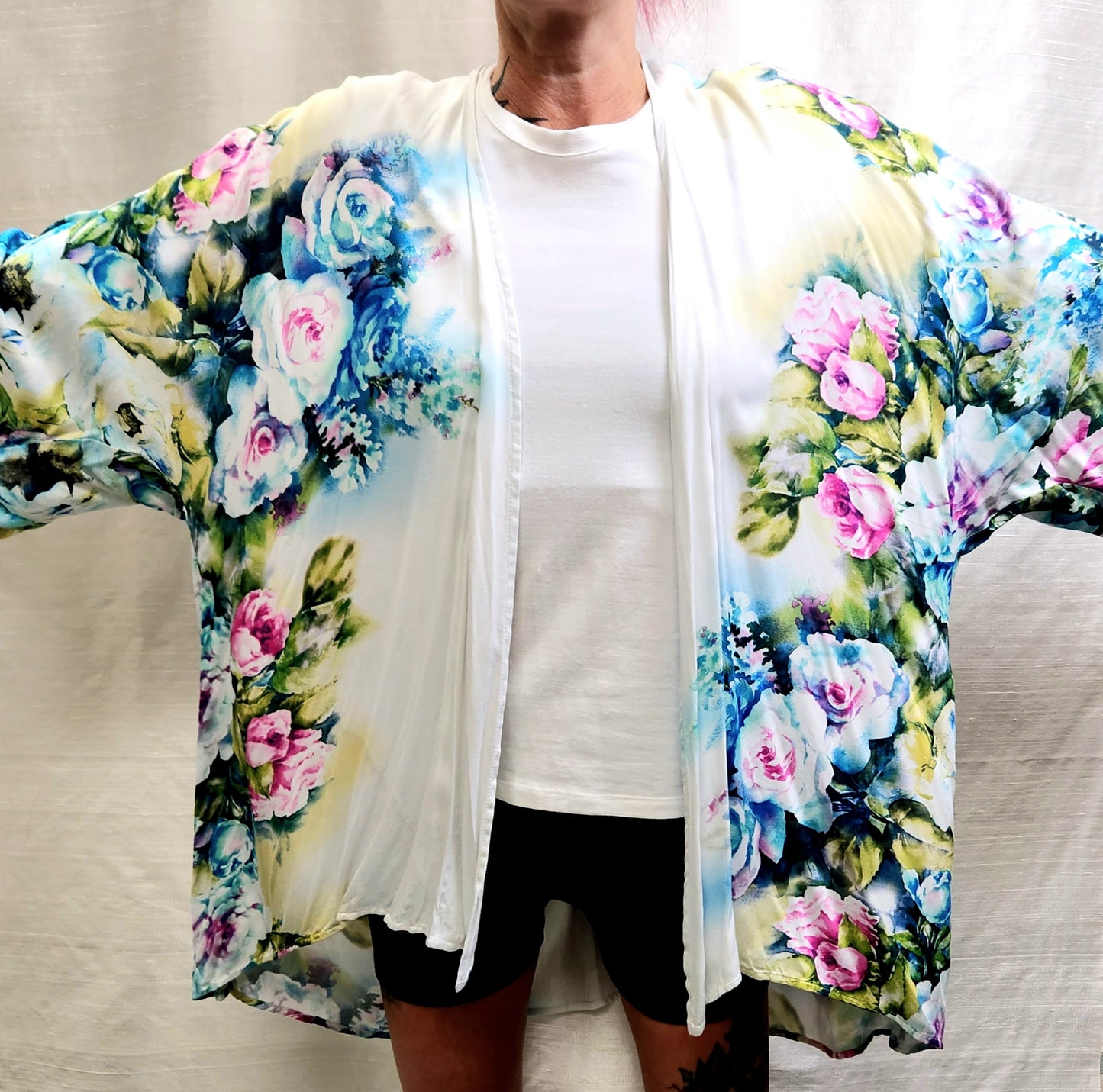 Kimono - Mid length (floral)
