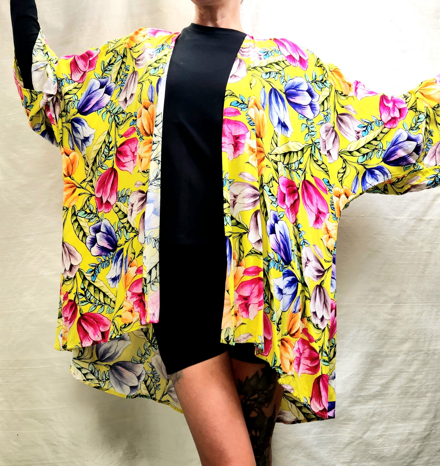 Kimono - Mid length (floral)