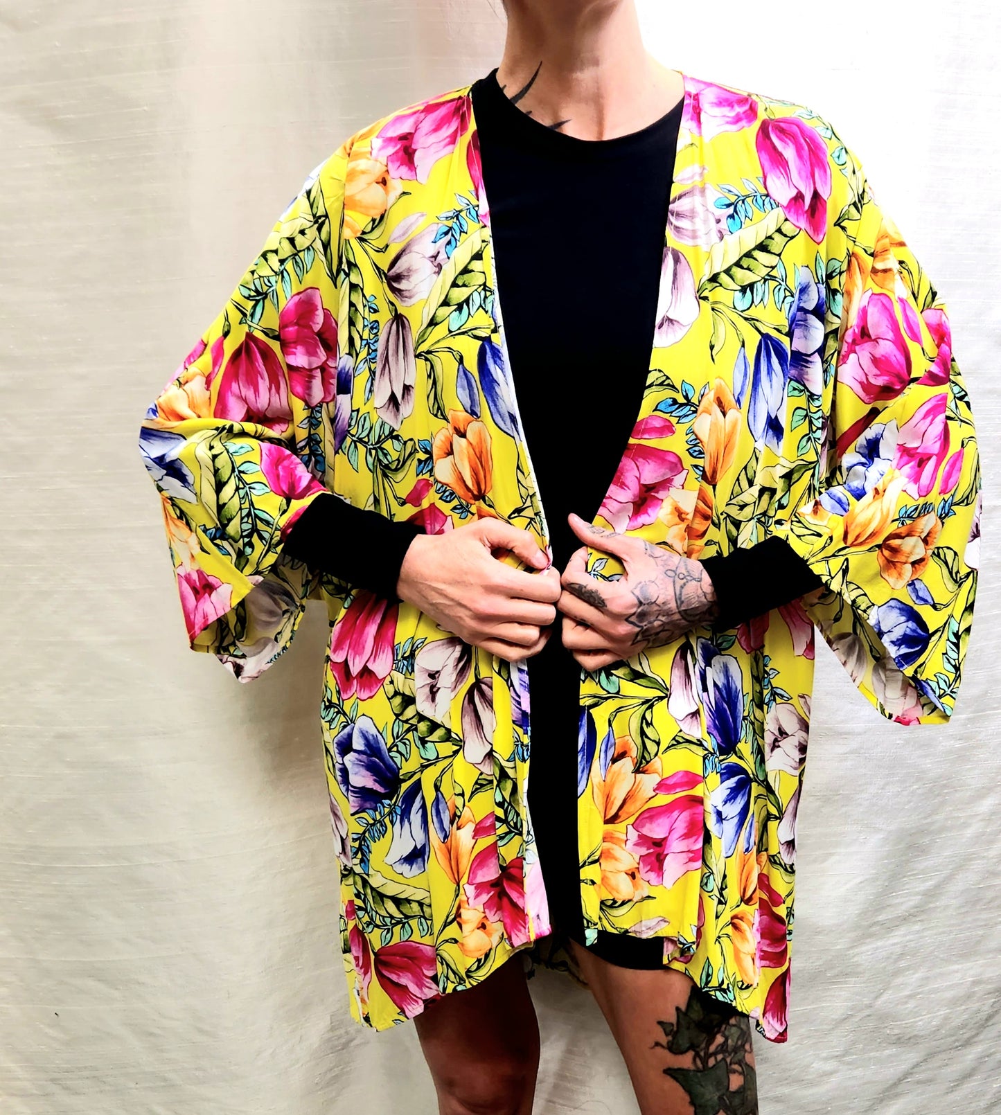 Kimono - Mid length (floral)